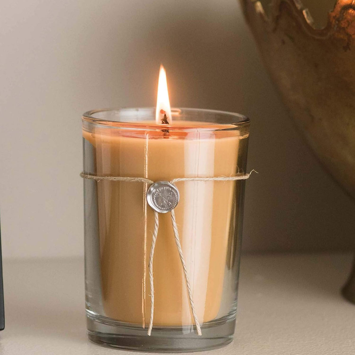 VOTIVO 6.8Oz Aromatic Candle-Champaca