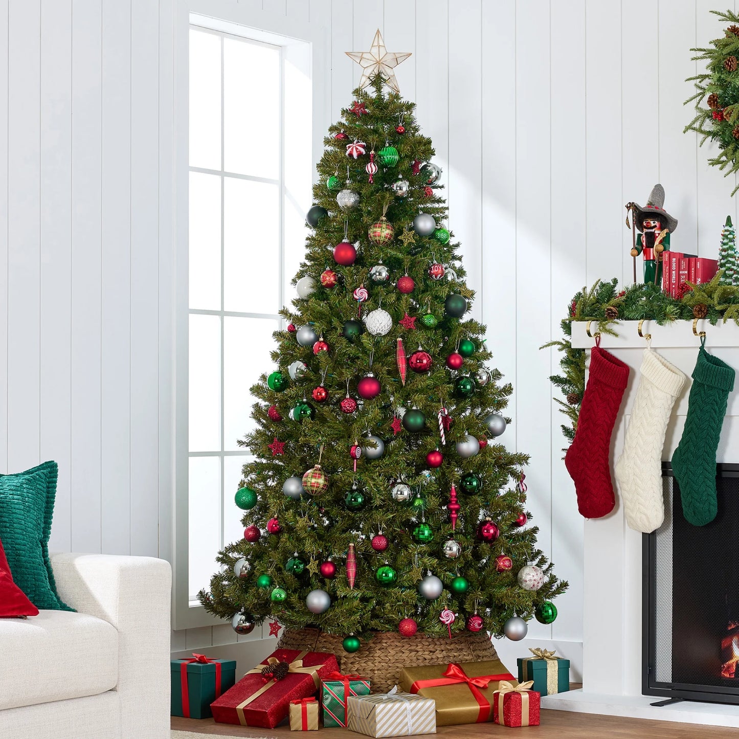 Best Choice Products Artificial Christmas Tree, 6Ft Premium Unlit Spruce Design, Dense Branches Green Spruce