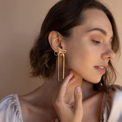 Bow Earrings for Women, 18K Gold Plated Bow Dangle Earrings Dangling Dangly Gold Earrings for Women Trendy for Wedding Prom Aretes Para Mujer Gold Jewelry Gifts for Woman